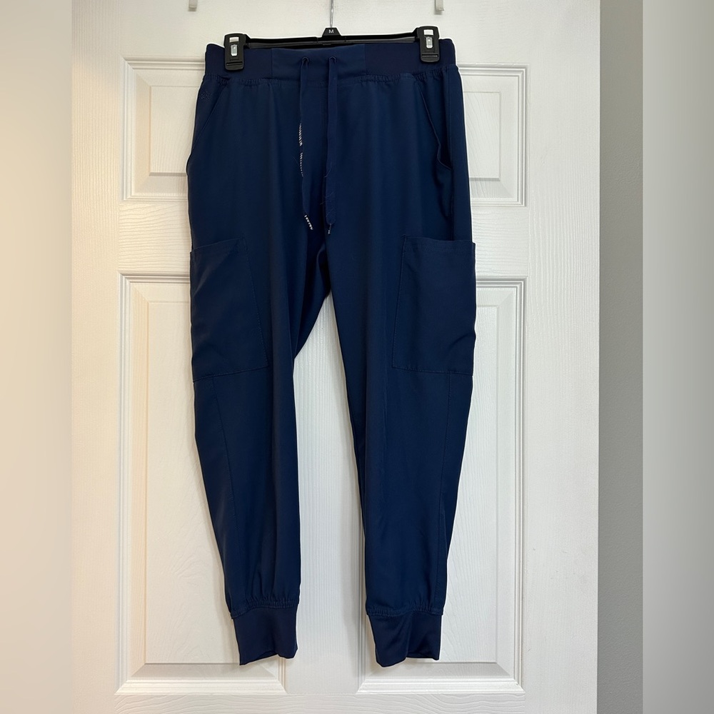 Medcouture Insight Petite navy cargo joggers